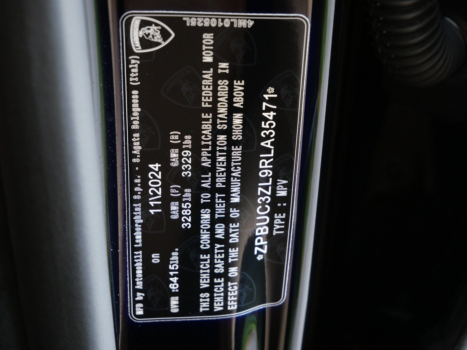 Used 2024 Lamborghini Urus Performante AWD/4WD image 40