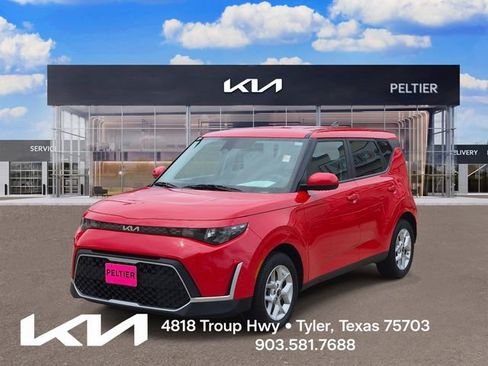 Certified 2024 Kia Soul LX w/ Option Group 015 FWD image 3
