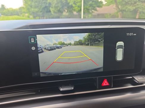 Certified 2026 Kia Carnival FWD image 24
