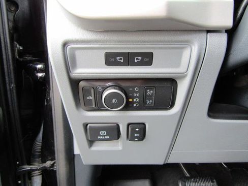 Used 2022 Ford F150 XLT w/ Equipment Group 301A Mid AWD/4WD image 23