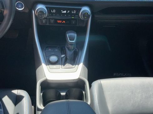 Used 2020 Toyota RAV4 XSE AWD/4WD image 10
