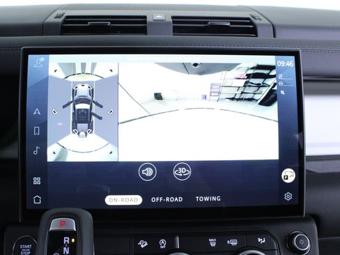 New 2026 Land Rover Defender 110 X-Dynamic SE image 22