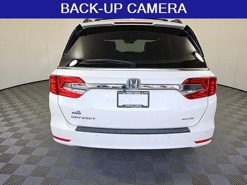 Used 2018 Honda Odyssey Elite image 6