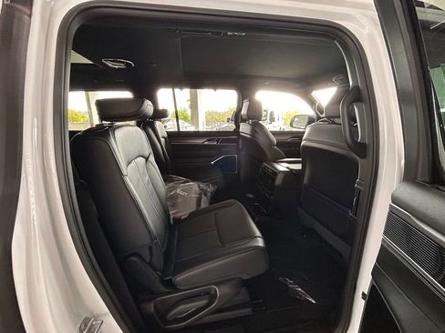 New 2026 Jeep Grand Wagoneer L Limited image 32