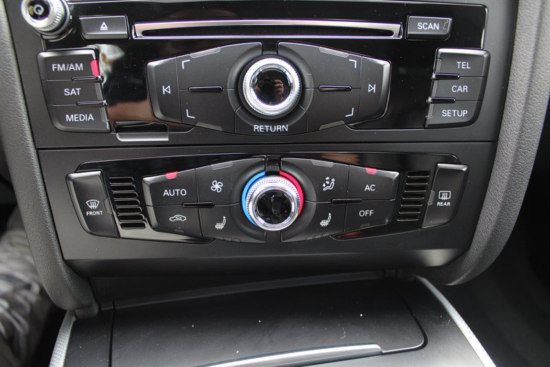 Used 2013 Audi A4 2.0T Premium w/ Convenience Pkg AWD/4WD image 11