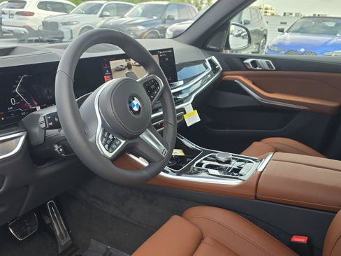 New 2026 BMW X5 xDrive40i w/ M Sport Package AWD/4WD image 12