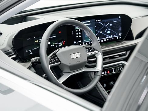 New 2025 Audi Q5 Premium Plus image 12