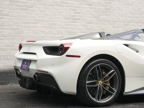 Used 2017 Ferrari 488 Spider RWD image 52