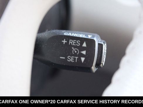 Used 2014 Toyota Sienna XLE w/ XLE Premium Package FWD image 38