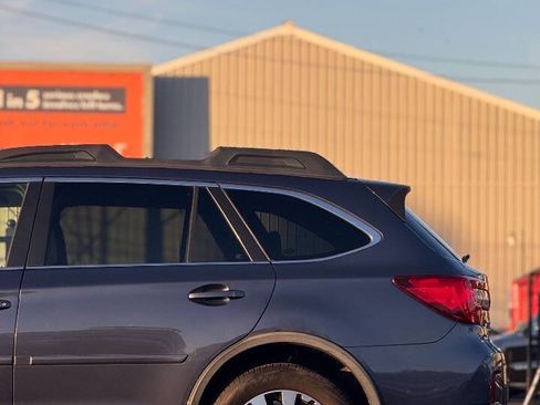 Used 2015 Subaru Outback 2.5i Limited image 15