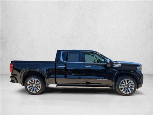 Used 2024 GMC Sierra 1500 Denali w/ Denali Reserve Package AWD/4WD image 4