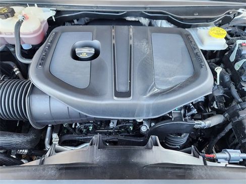 Certified 2025 RAM 1500 Big Horn image 32