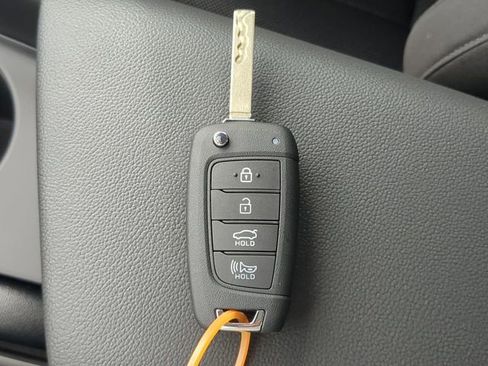 New 2026 Hyundai Elantra SE image 25