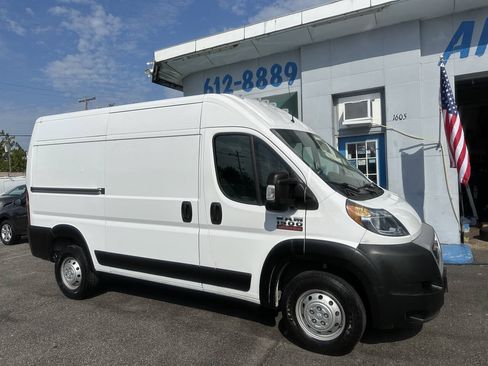 Used 2021 RAM ProMaster 1500 w/ Convenience Group FWD image 3