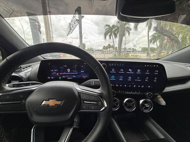 Used 2024 Chevrolet Blazer EV LT AWD/4WD image 27