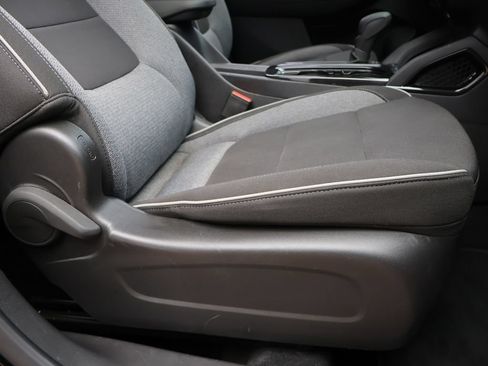 Used 2025 Chevrolet TrailBlazer LT AWD/4WD image 8
