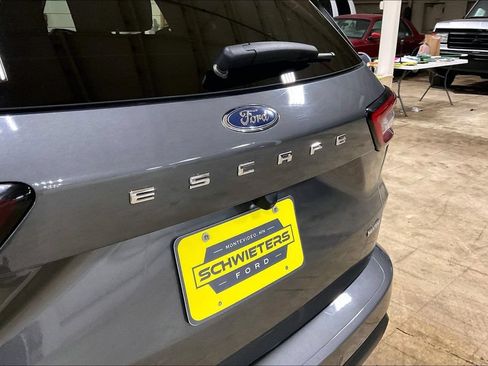 Certified 2025 Ford Escape ST-Line Elite AWD/4WD image 8
