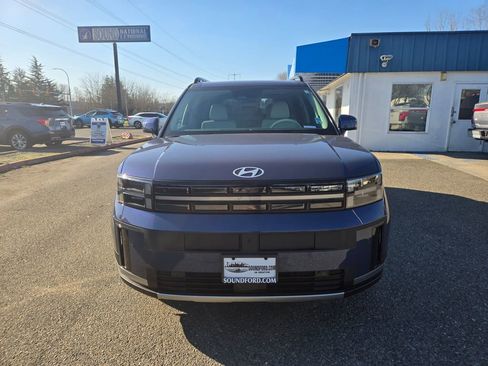 Used 2025 Hyundai Santa Fe Limited image 2