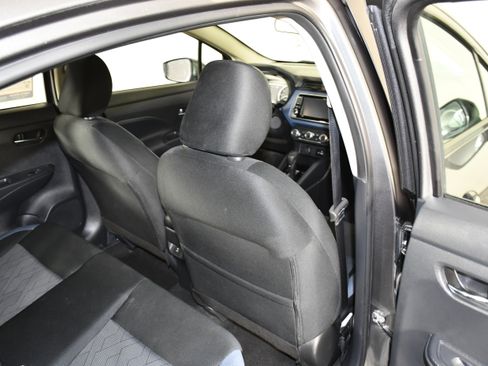 Used 2025 Nissan Versa SV FWD image 41