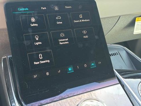 Used 2026 Cadillac Escalade IQL Sport 1 w/ LPO, Floor Liner Package image 29