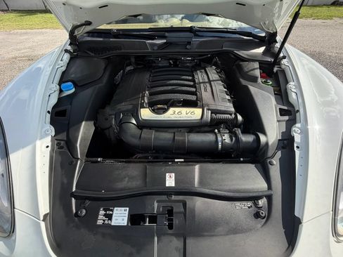 Used 2014 Porsche Cayenne AWD/4WD image 26