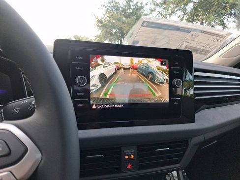 New 2026 Volkswagen Jetta SE FWD image 11