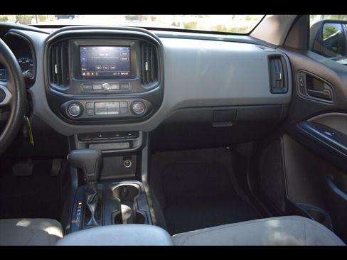 Used 2020 Chevrolet Colorado W/T w/ WT Convenience Package AWD/4WD image 30