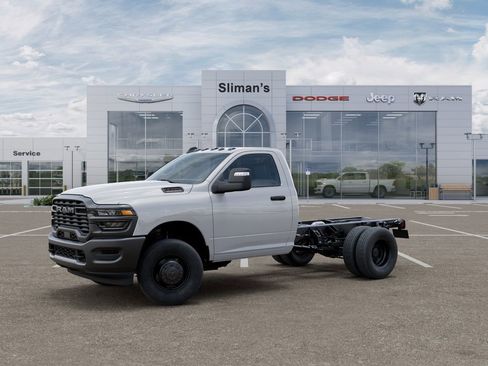New 2026 RAM 3500 Tradesman AWD/4WD image 2