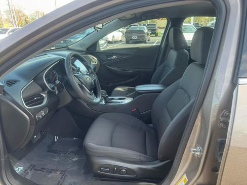 Used 2023 Chevrolet Malibu LT w/ Driver Confidence Package FWD image 21