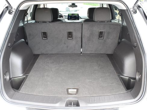 Used 2023 Chevrolet Blazer LT image 7