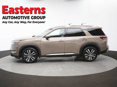Used 2023 Nissan Pathfinder Platinum w/ Cargo Package AWD/4WD image 62
