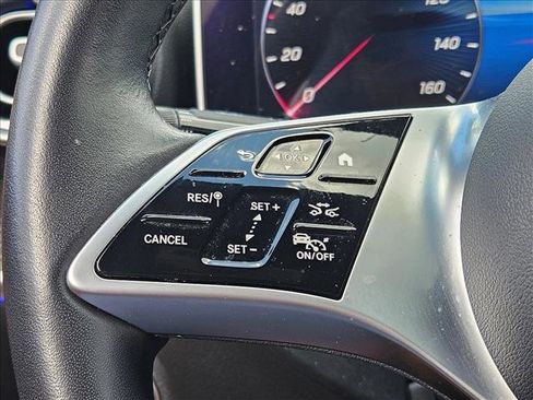 Used 2023 Mercedes-Benz C 300 4MATIC Sedan image 12