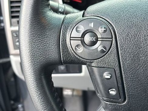 Used 2010 Toyota Tundra Limited image 14