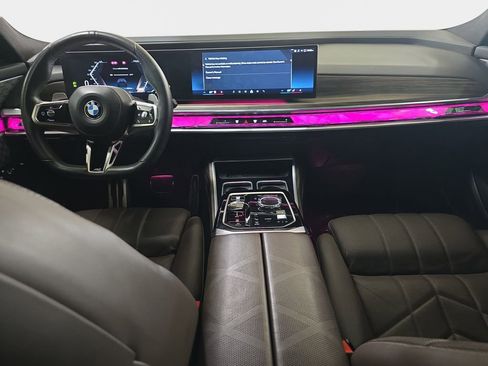 Used 2023 BMW 740i RWD image 12