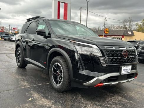 New 2026 Nissan Pathfinder Rock Creek AWD/4WD image 14