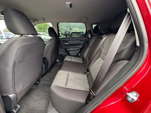 Certified 2026 Nissan Rogue SV AWD/4WD image 28