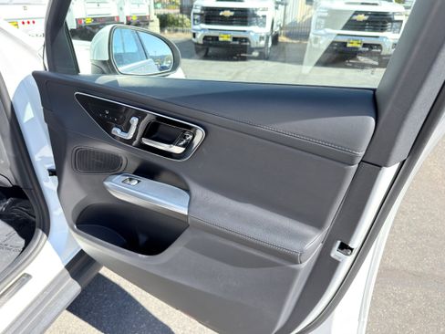 Used 2024 Mercedes-Benz GLC 300 w/ Winter Package image 11