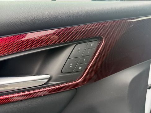 New 2026 Chevrolet Traverse RS image 18