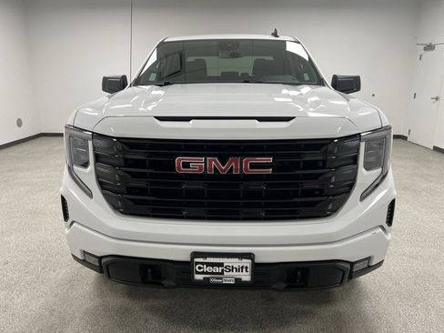Used 2024 GMC Sierra 1500 Elevation image 3