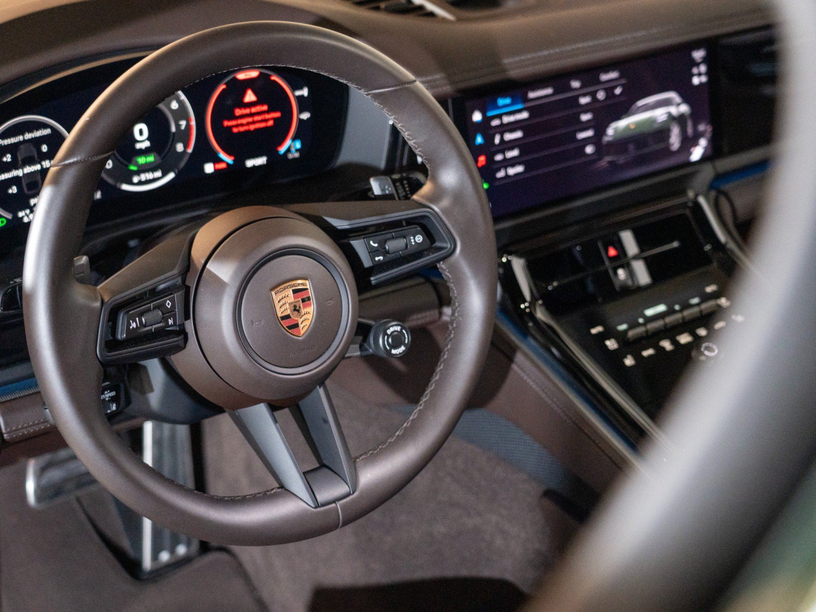 Certified 2026 Porsche Panamera 4 AWD/4WD image 16