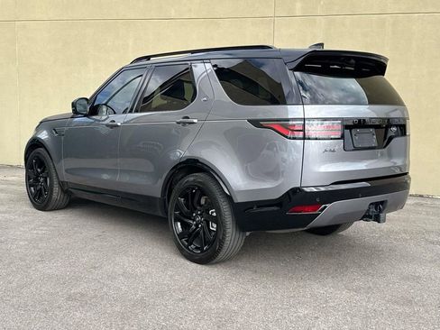 Used 2023 Land Rover Discovery S R-Dynamic image 3