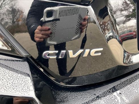 Used 2019 Honda Civic EX image 29