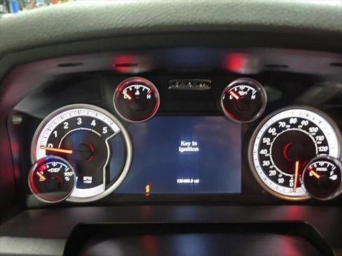 Used 2015 RAM 1500 Outdoorsman image 11