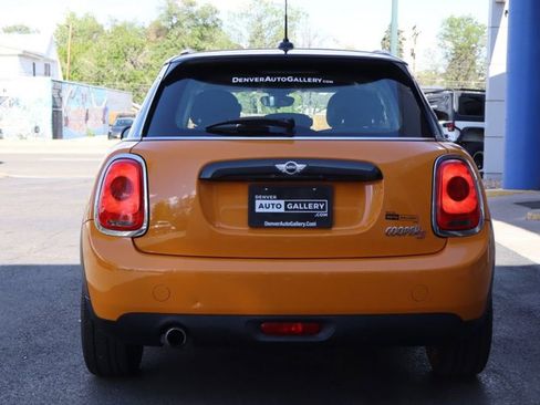Used 2016 MINI Cooper 4-Door Hardtop FWD image 4