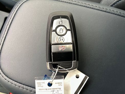 New 2025 Ford Maverick XLT w/ Equipment Group 301A image 26