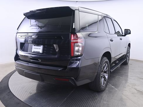 Used 2024 Chevrolet Tahoe Z71 w/ Luxury Package AWD/4WD image 7