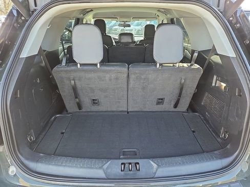 Used 2022 Ford Explorer XLT w/ Equipment Group 202A image 30