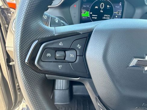Used 2023 Chevrolet Bolt EUV LT image 16