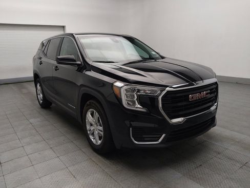 Used 2024 GMC Terrain SLE FWD image 13