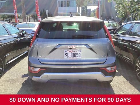 Used 2025 Kia Niro LX FWD image 5